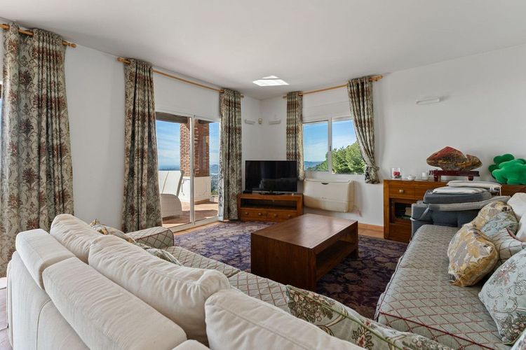 House | Resale in Mijas in Mijas Others, Costa del Sol - Photo 5