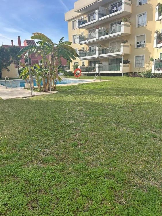 Apartment | Resale in Bajondillo in Bajondillo, Costa del Sol - Photo 3