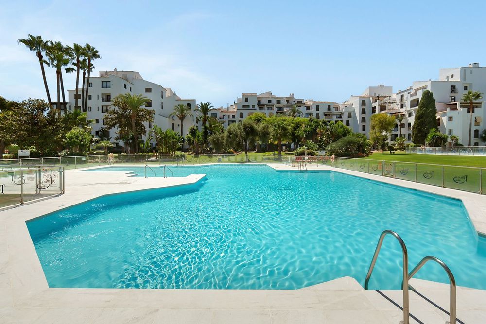 Apartment | Resale in Puerto Banús in Puerto Banús, Costa del Sol - Main property photo