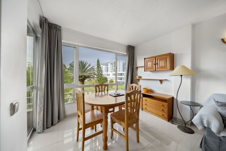 Apartment | Resale in Benalmadena Costa in Benalmadena Costa, Costa del Sol - Photo 5