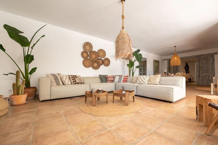 House | Resale in Hacienda Las Chapas in Hacienda Las Chapas, Costa del Sol - Photo 5