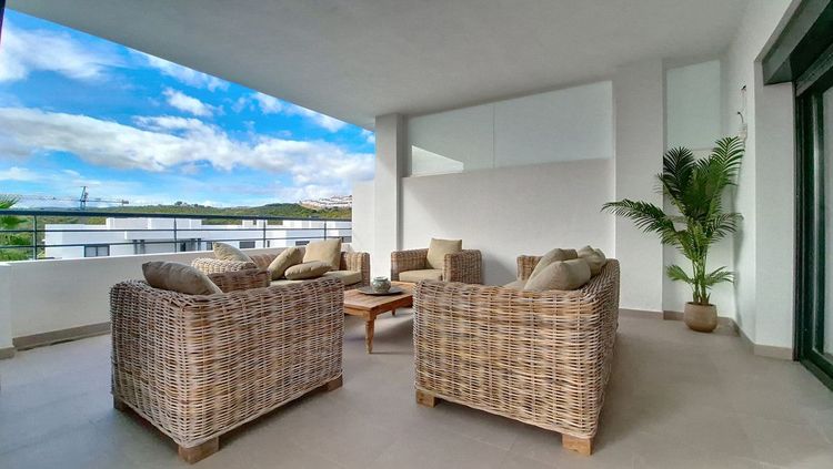 Apartment | Resale in Casares in Casares Others, Costa del Sol - Photo 4