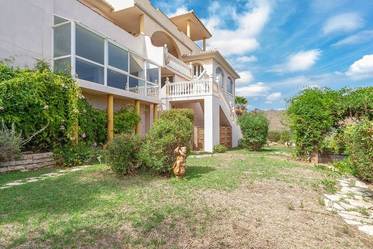 House | Resale in La Mairena in La Mairena, Ojén, Costa del Sol - Photo 4