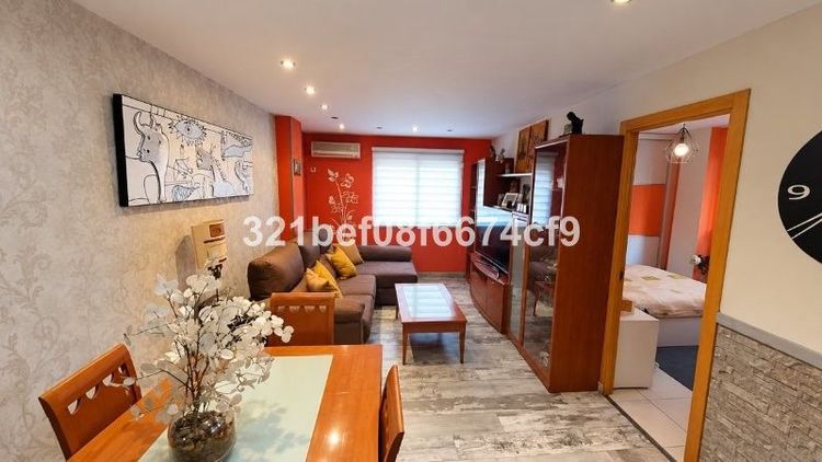 Apartment | Resale in Málaga in Málaga, Málaga City Others, Costa del Sol - Photo 2