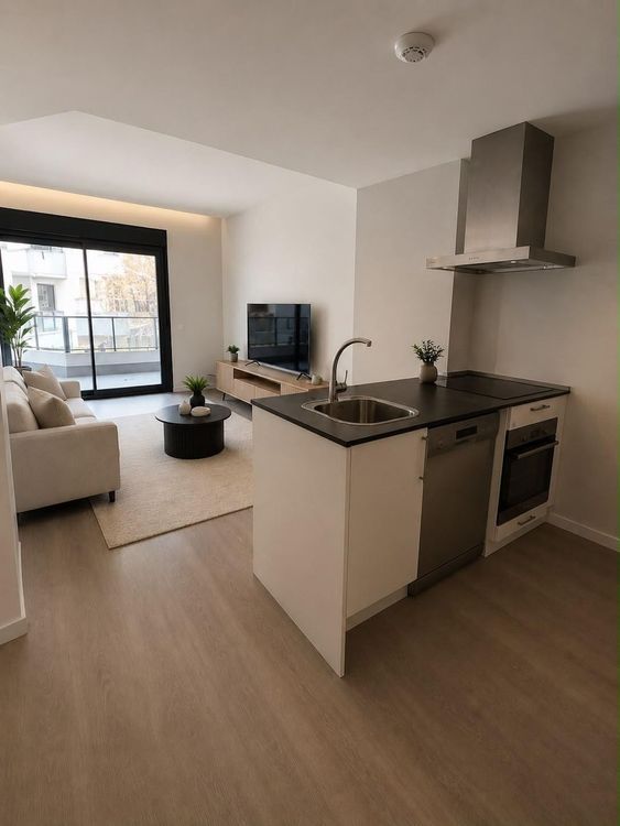 Apartment | Resale in Las Lagunas in Las Lagunas, Costa del Sol - Photo 5
