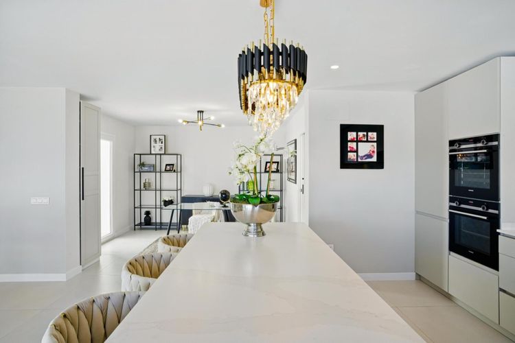 House | Resale in La Cala de Mijas in La Cala de Mijas, Costa del Sol - Photo 3