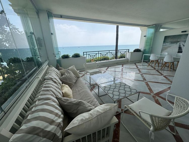 Apartment | Resale in Estepona in Estepona, Costa del Sol - Photo 5