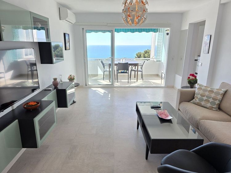 Apartment | Resale in Benalmadena Pueblo in Benalmadena Pueblo, Costa del Sol - Photo 4