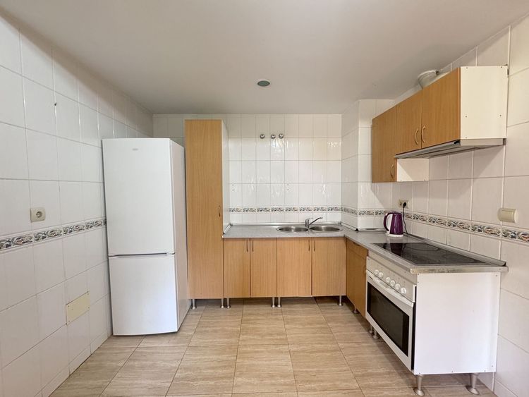 Apartment | Resale in San Luis de Sabinillas in San Luis de Sabinillas, Costa del Sol - Photo 4