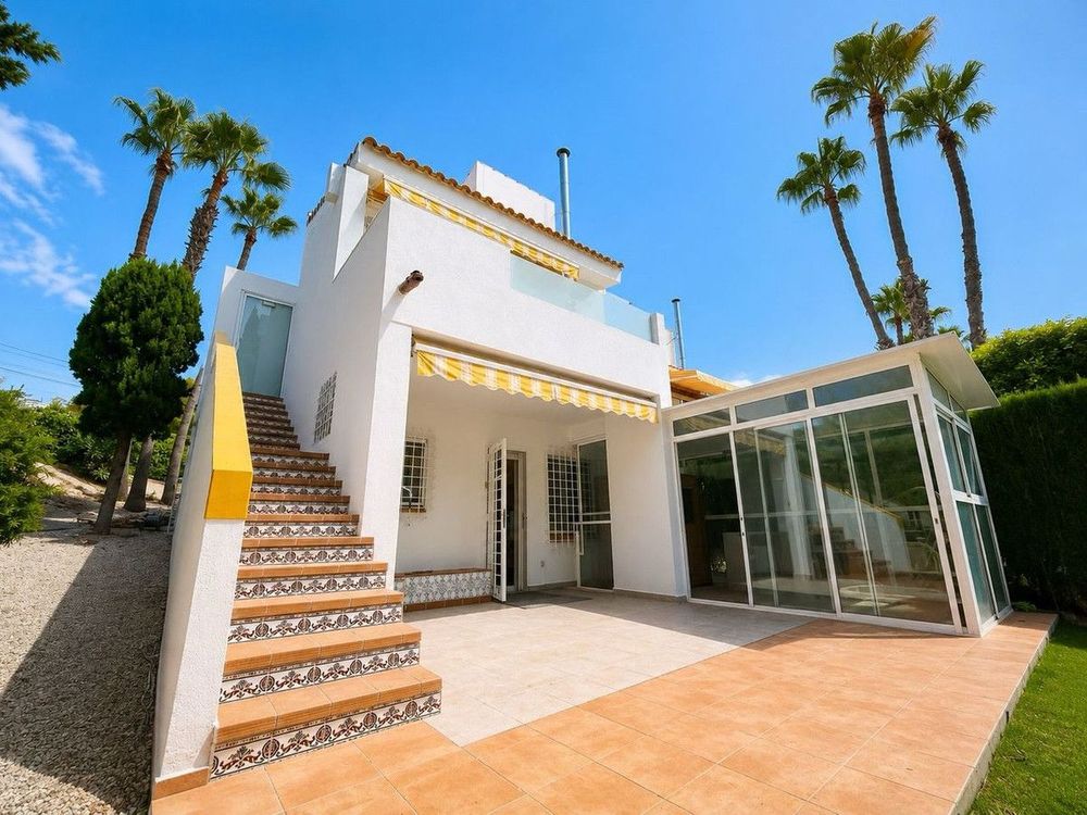 House | Resale in Villamartin in Villamartin, Costa Blanca - Main property photo