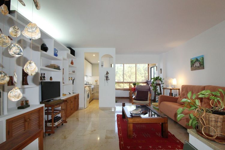 Apartment | Resale in Estepona in Estepona, Costa del Sol - Photo 5