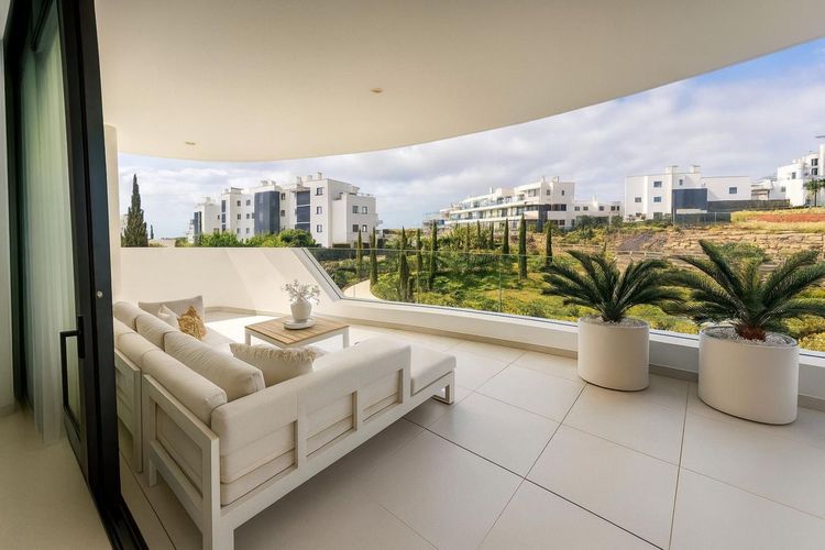 listing card gallery