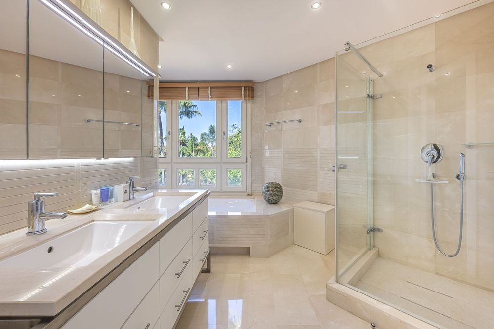 Penthouse | Resale in The Golden Mile in The Golden Mile, Costa del Sol - Main property photo