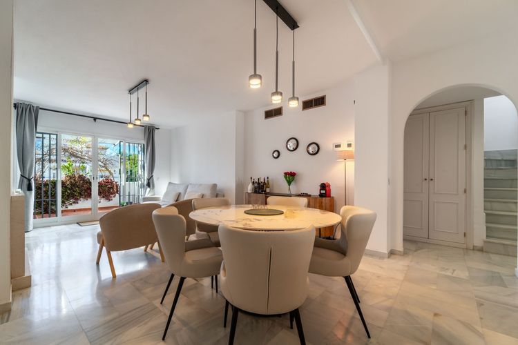 Penthouse | Resale in Nagüeles in Nagüeles, Costa del Sol - Photo 4