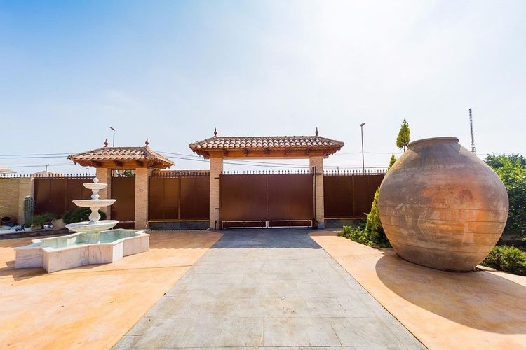 House | Resale in Almoradi in Costa Blanca - Photo 3
