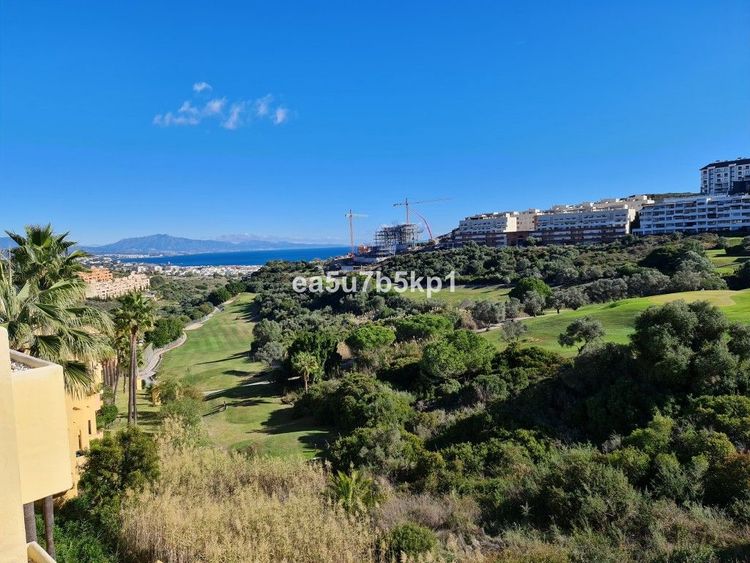 Apartment | Resale in La Duquesa - Development photo 1