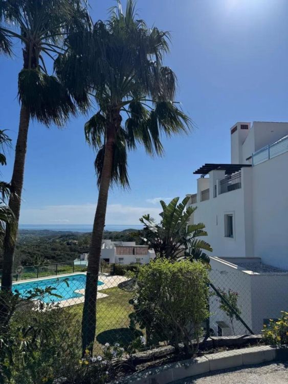 Apartment | Resale in Ojén in Ojén, Costa del Sol - Photo 3