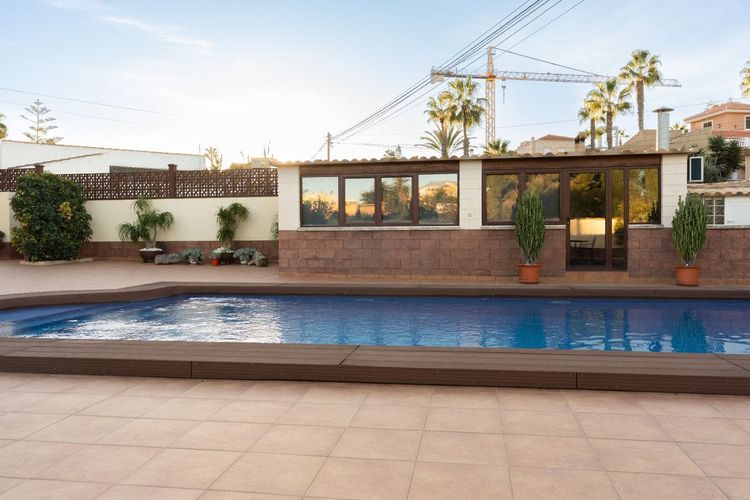 House | Resale in Los Balcones in Los Balcones, Costa Blanca - Photo 3