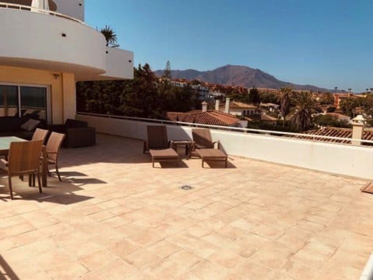 Apartment | Resale in Estepona in Buenas Noches, Costa del Sol - Photo 3