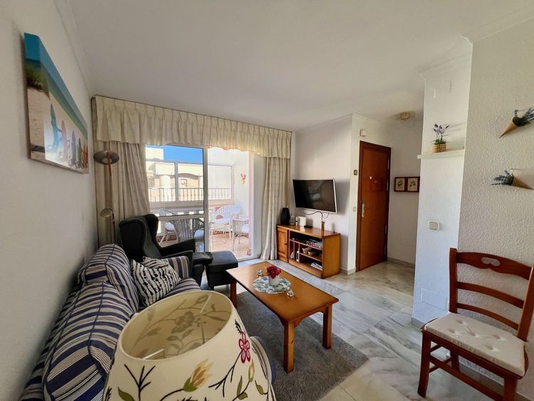 Apartment | Resale in Torremolinos in Torremolinos Others, Costa del Sol - Photo 5