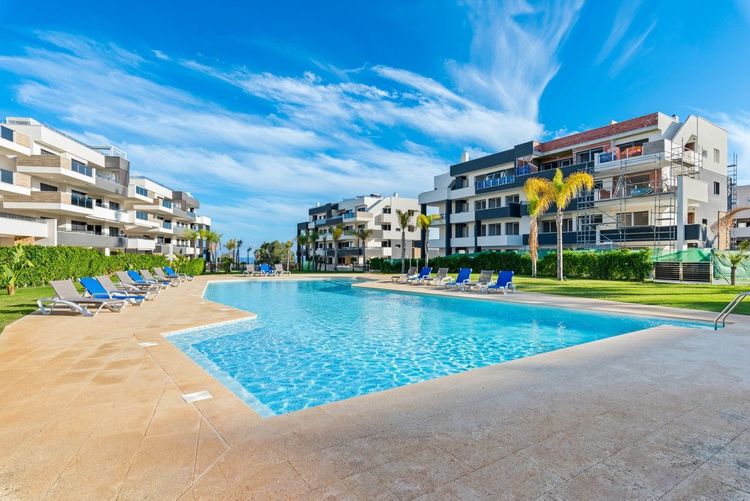 Apartment | Resale in Playa Flamenca in Playa Flamenca, Orihuela Costa, Costa Blanca - Photo 4