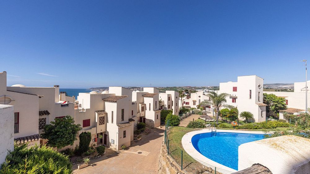 Apartment | Resale in Casares in Casares Others, Costa del Sol - Main property photo