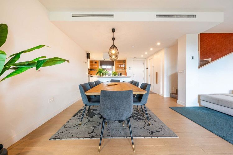 House | Resale in Calahonda in Calahonda, Costa del Sol - Photo 3