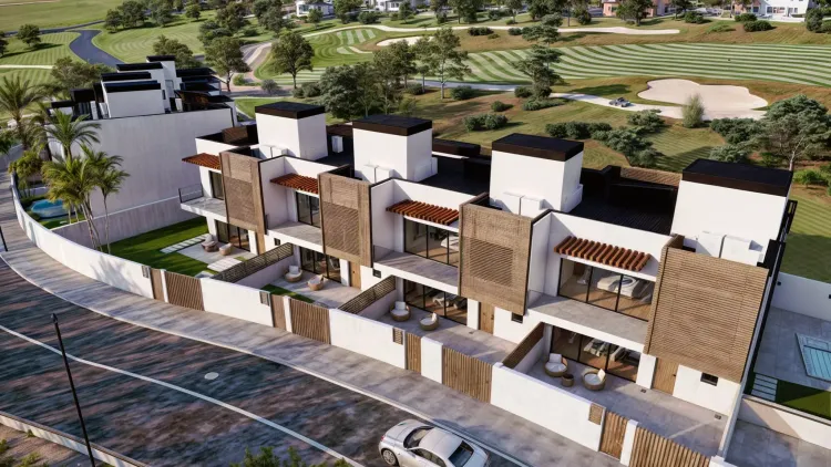 Oasis de Estepona in Estepona Golf, Costa del Sol - Photo 2