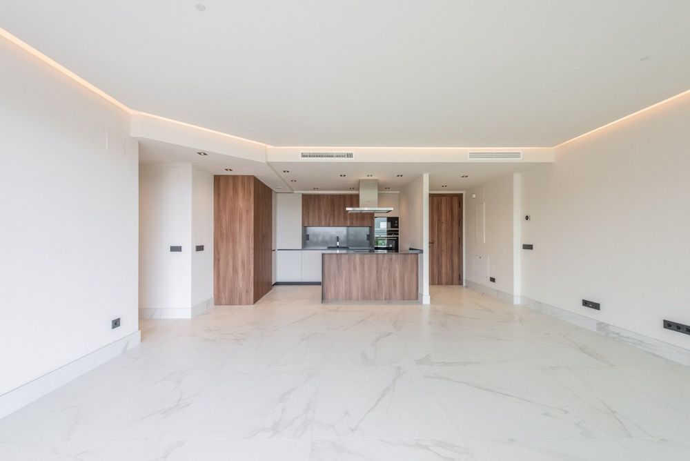 Apartment | Resale in Marbella in Marbella, Costa del Sol - Main property photo