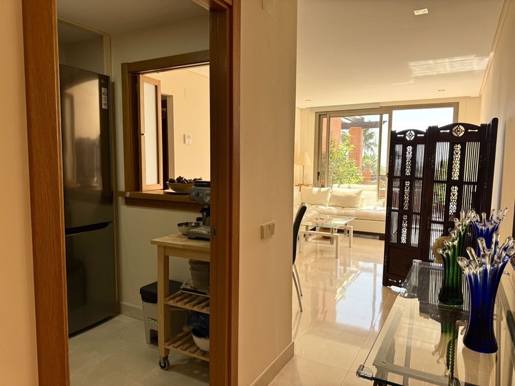 Apartment | Resale in Estepona in Estepona, Costa del Sol - Photo 5