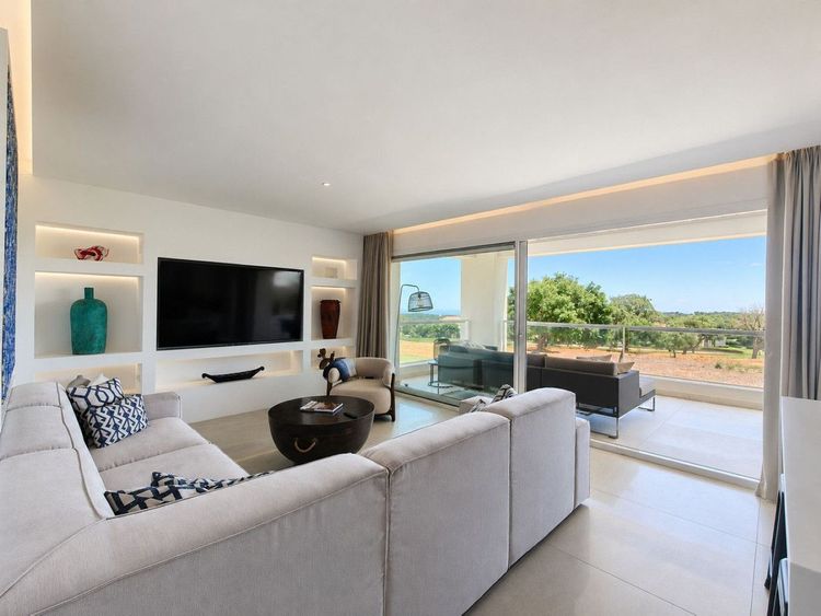 Apartment | Resale in San Roque Club in San Roque Club, Costa del Sol - Photo 4