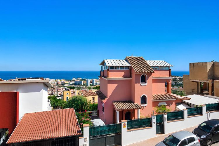 House | Resale in Benalmadena in Benalmadena Others, Costa del Sol - Photo 2
