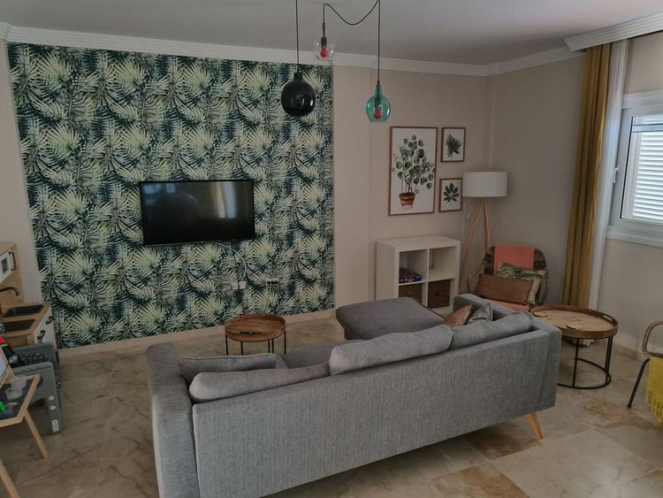 House | Resale in La Línea in La Línea, Costa del Sol - Photo 2