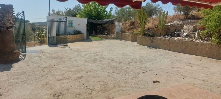 House | Resale in Riogordo in Riogordo, Costa del Sol - Photo 3