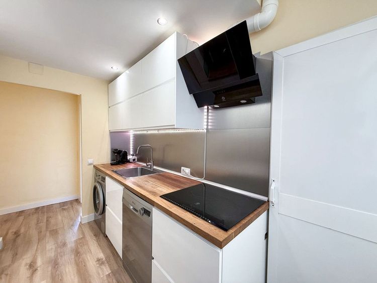 Apartment | Resale in Arroyo de la Miel in Arroyo de la Miel, Costa del Sol - Photo 5