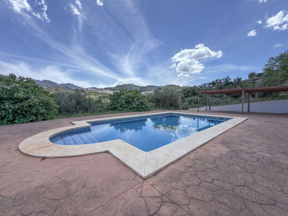 House | Resale in Monda in Monda, Costa del Sol - Main property photo