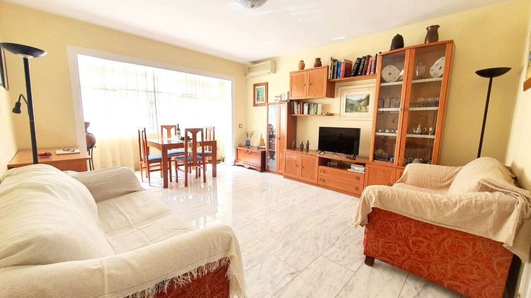 Apartment | Resale in Fuengirola in Fuengirola Others, Costa del Sol - Photo 2