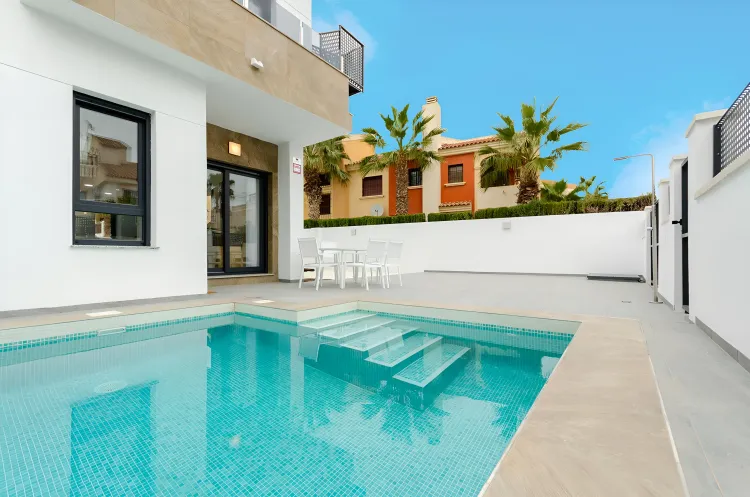 Laguna Rosa Villas - Torrevieja in Torrevieja, Costa Blanca - Photo 3