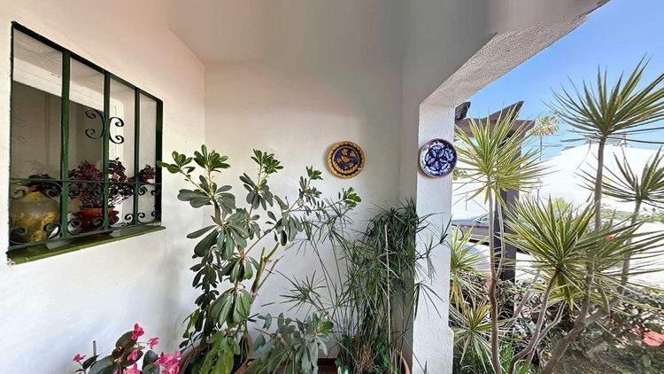 House | Resale in Atalaya in Atalaya, Costa del Sol - Photo 5
