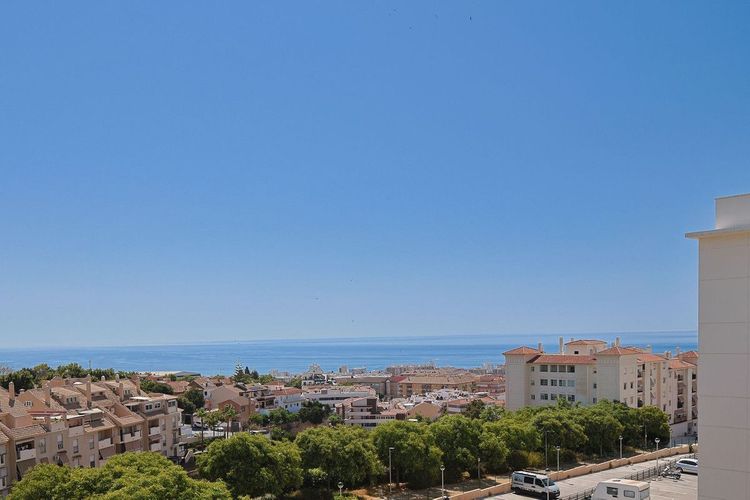 Apartment | Resale in Arroyo de la Miel in Arroyo de la Miel, Costa del Sol - Photo 5
