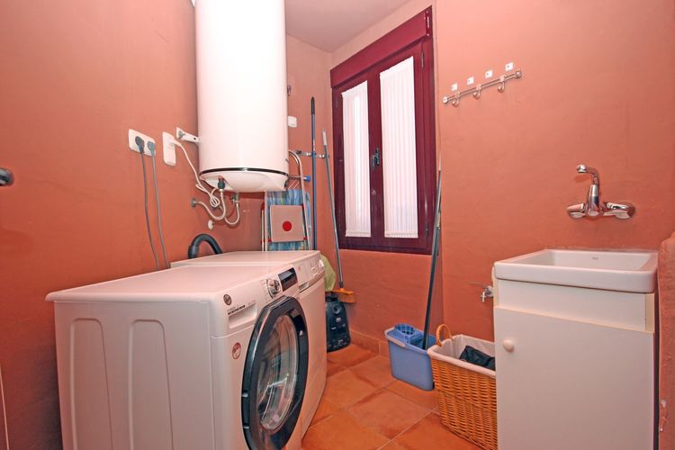 Apartment | Resale in New Golden Mile in New Golden Mile, Costa del Sol - Photo 5