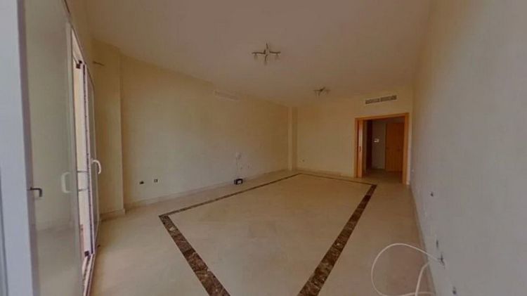 Apartment | Resale in Benahavís in Benahavís Others, Costa del Sol - Photo 5