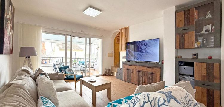 House | Resale in Villamartin in Villamartin, Costa Blanca - Photo 5