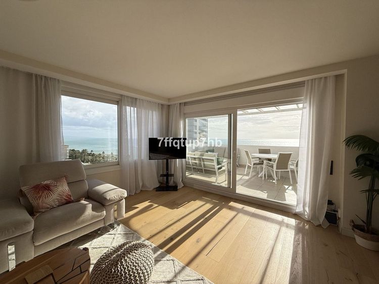 Penthouse | Resale in Estepona in Estepona, Costa del Sol - Photo 4