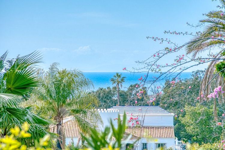 House | Resale in Hacienda Las Chapas - Development photo 1