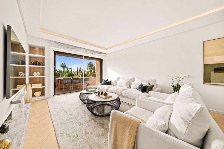 Penthouse | Resale in Benahavís - Development photo 1