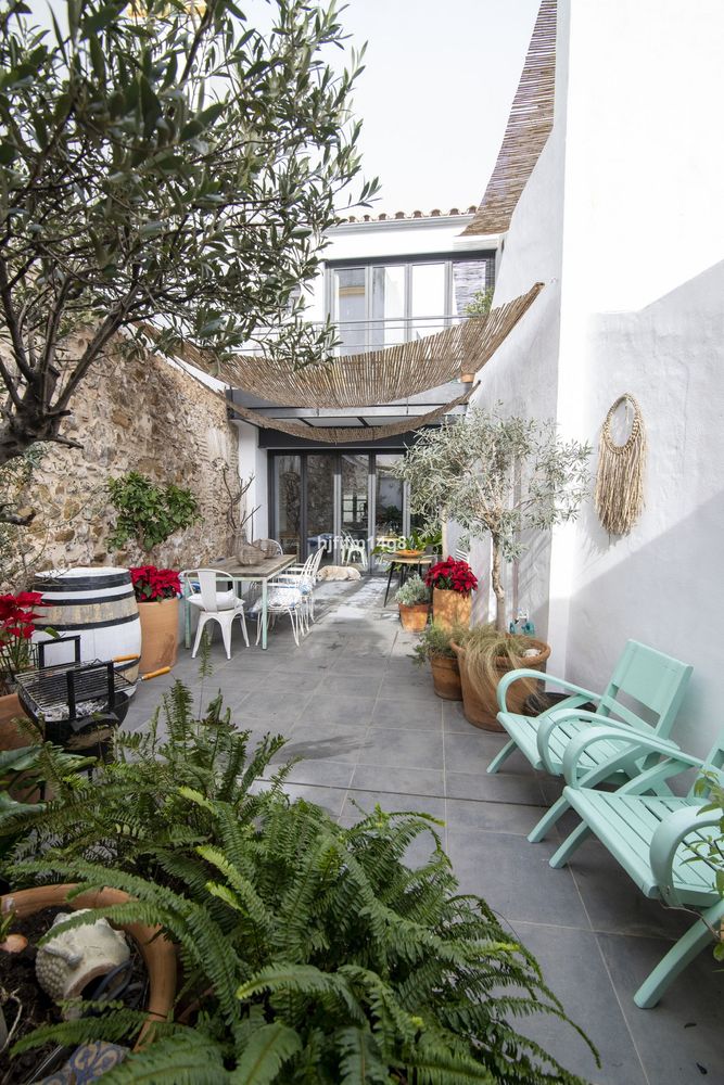 House | Resale in Estepona in Estepona, Costa del Sol - Main property photo
