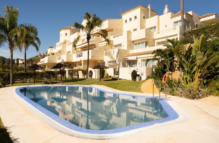 Apartment | Resale in Benahavís in Benahavís Others, Costa del Sol - Photo 3