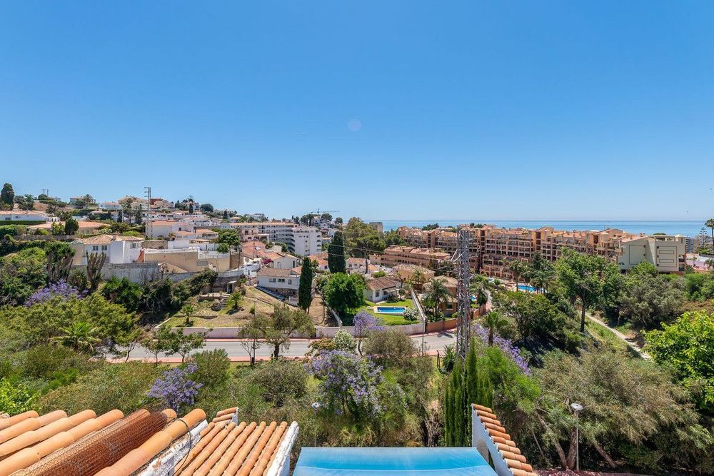 Apartment | Resale in Torreblanca in Torreblanca, Costa del Sol - Main property photo