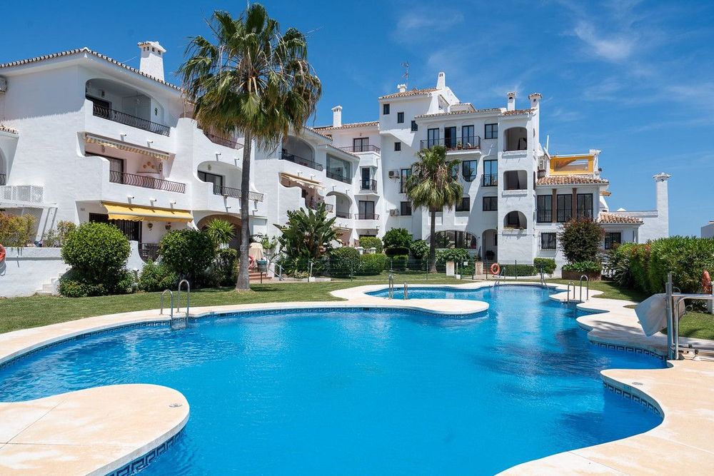Apartment | Resale in Calahonda - Property photo 1